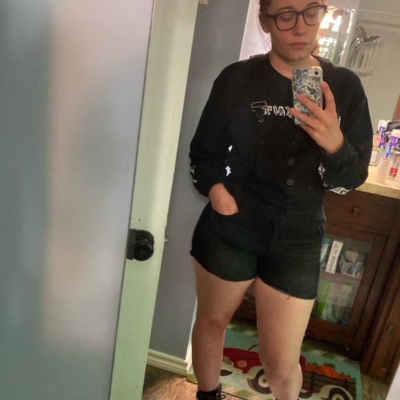 Meet your Posher, Kourtney - Picture 7 of 7